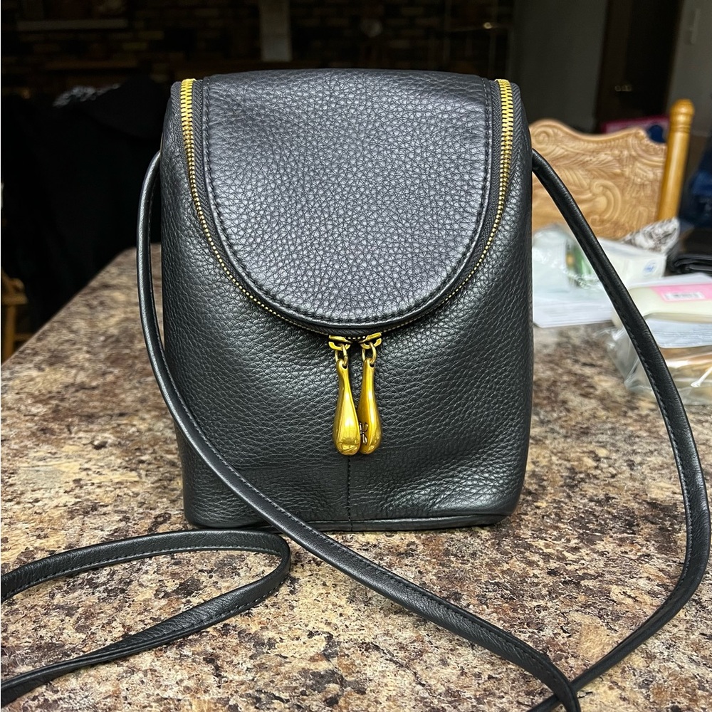 EUC HOBO Fern soft pebbled black leather crossbody